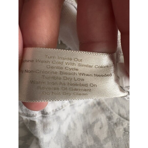 Boston Proper Gray White Animal Print Pants Cropped Ankle Pull-On Womens Size 10 - Picture 5 of 5